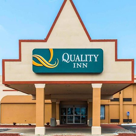 Quality Inn New Kensington Exterior photo